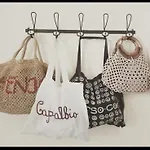 Enli *